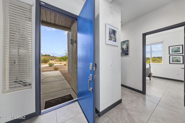 9820 S Rolling Water Drive, Vail, AZ 85641