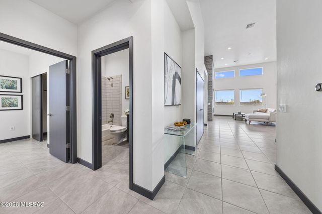 9820 S Rolling Water Drive, Vail, AZ 85641