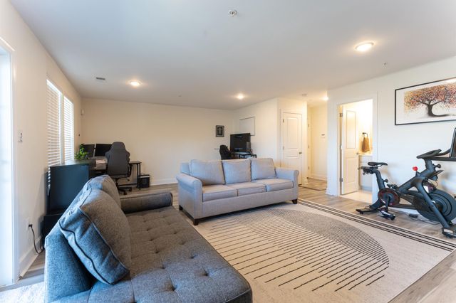 9722 GLASSY WAY, Upper Marlboro, MD 20772