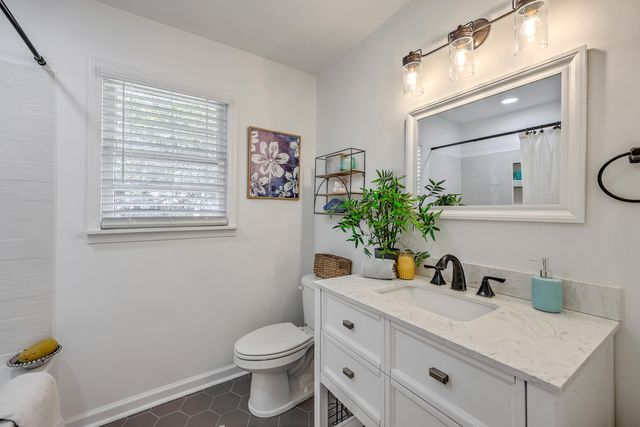 702 N Palmetto Street, Summerville, SC 29483