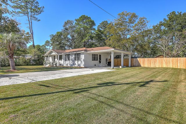 702 N Palmetto Street, Summerville, SC 29483