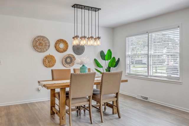 702 N Palmetto Street, Summerville, SC 29483