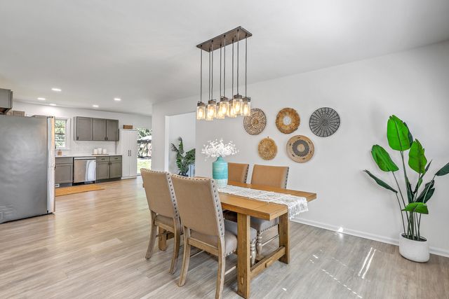 702 N Palmetto Street, Summerville, SC 29483