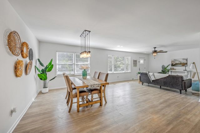 702 N Palmetto Street, Summerville, SC 29483