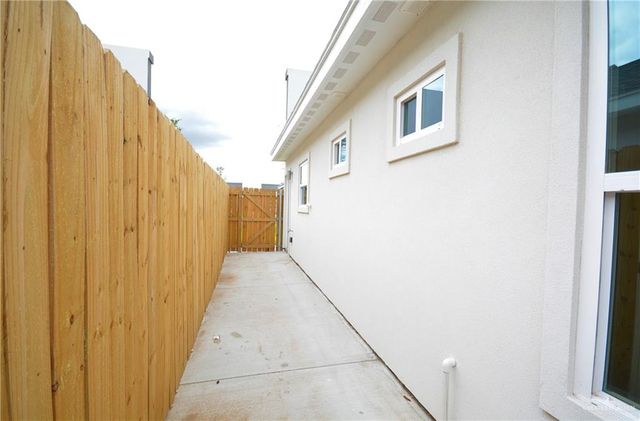 1702 Angelina Drive 4, San Juan, TX 78589