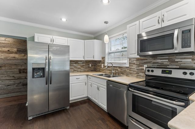 2311 McGavock Pike, Nashville, TN 37216