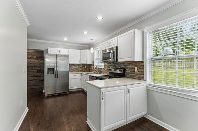 2311 McGavock Pike, Nashville, TN 37216