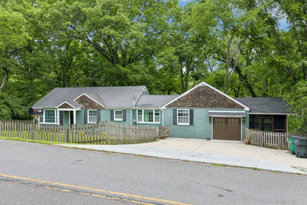 2311 McGavock Pike, Nashville, TN 37216