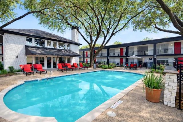 2815 Greenridge Drive 2-053, North Houston, TX 77057