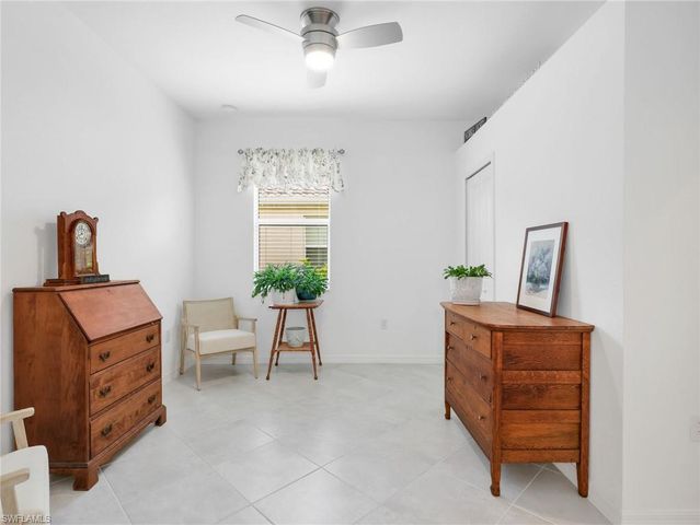 1637 Alameda DR, Naples, FL 34120