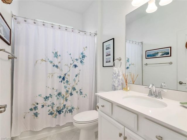 1637 Alameda DR, Naples, FL 34120