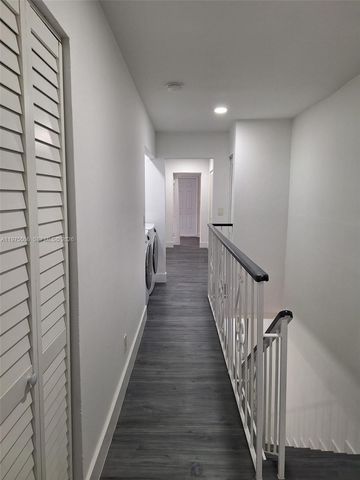 3512 Estepona Ave 22-D-1, Doral, FL 33178