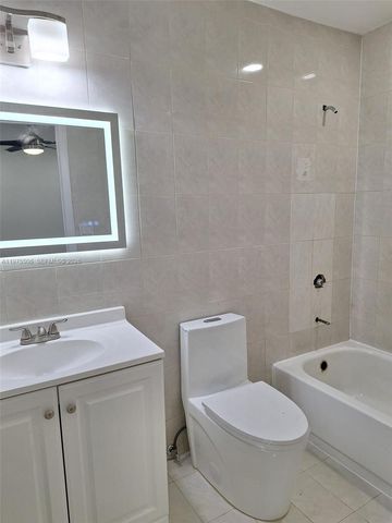 3512 Estepona Ave 22-D-1, Doral, FL 33178