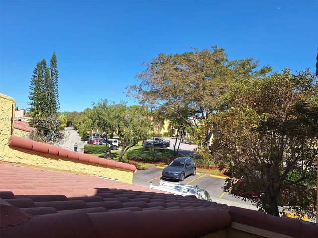 3512 Estepona Ave 22-D-1, Doral, FL 33178