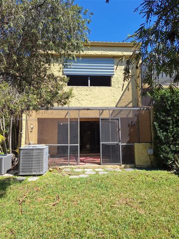 3512 Estepona Ave 22-D-1, Doral, FL 33178