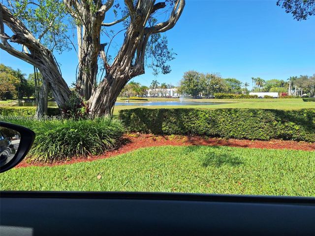 3512 Estepona Ave 22-D-1, Doral, FL 33178