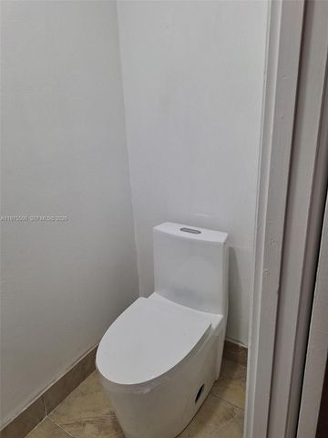 3512 Estepona Ave 22-D-1, Doral, FL 33178