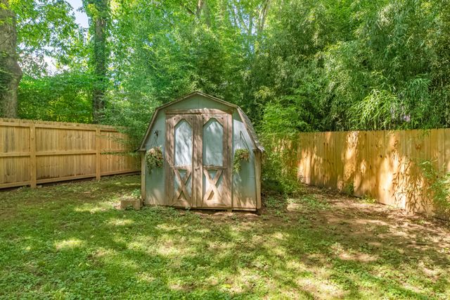 706 Edenburg Dr, Columbia, TN 38401
