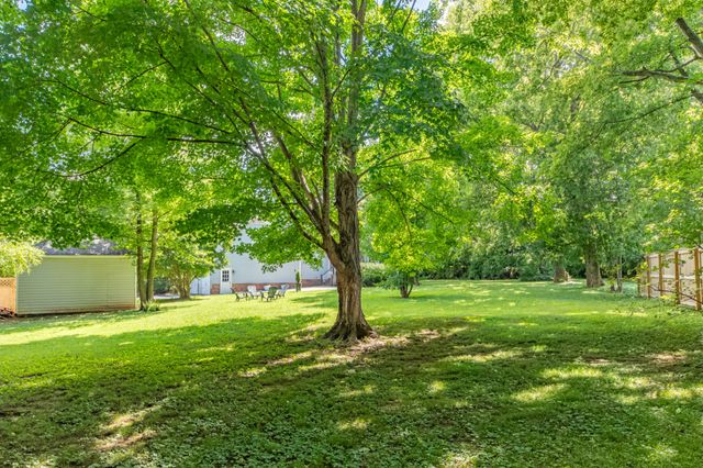 706 Edenburg Dr, Columbia, TN 38401