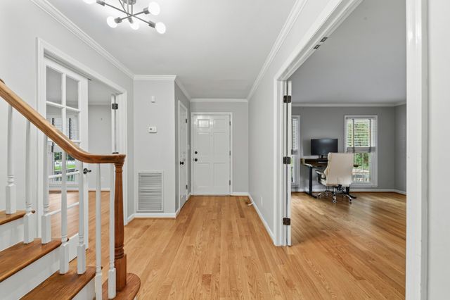 706 Edenburg Dr, Columbia, TN 38401