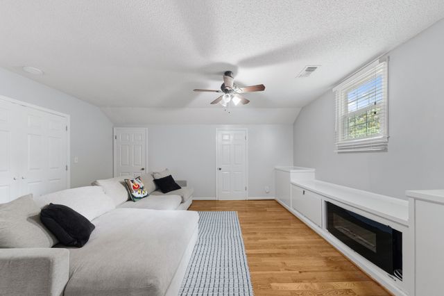 706 Edenburg Dr, Columbia, TN 38401