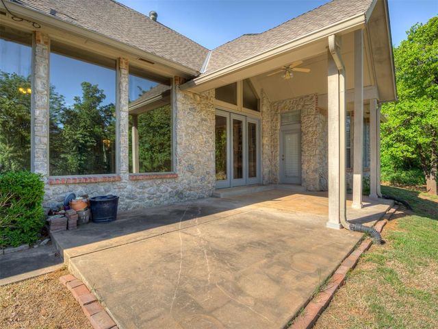 2025 Arbor Valley Drive, Edmond, OK 73025