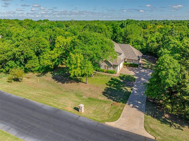 2025 Arbor Valley Drive, Edmond, OK 73025