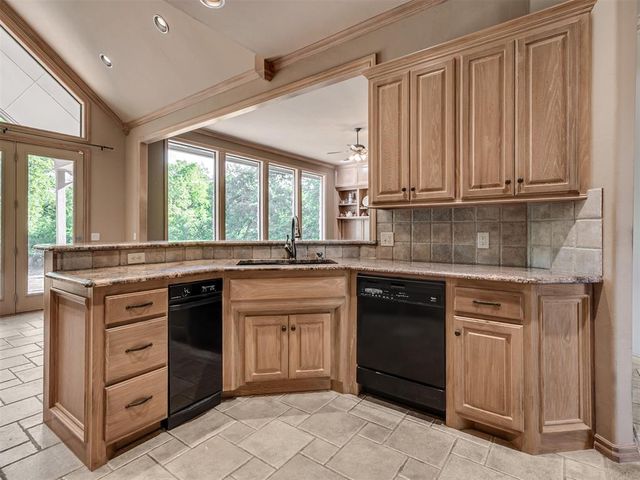 2025 Arbor Valley Drive, Edmond, OK 73025