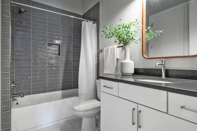 496 W Trinity Ln Unit 3, Nashville, TN 37207