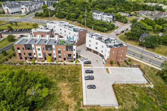 496 W Trinity Ln Unit 3, Nashville, TN 37207