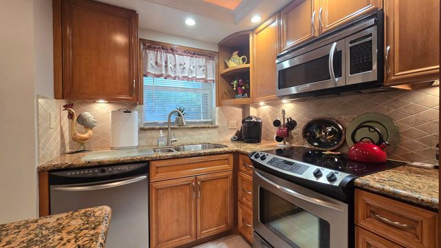 1161 Hillsboro Mile 107, Hillsboro Beach, FL 33062