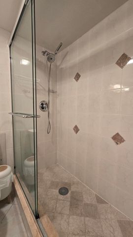 1161 Hillsboro Mile 107, Hillsboro Beach, FL 33062