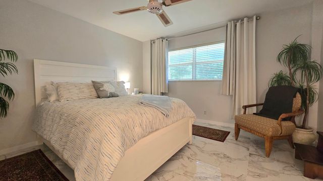 1161 Hillsboro Mile 107, Hillsboro Beach, FL 33062