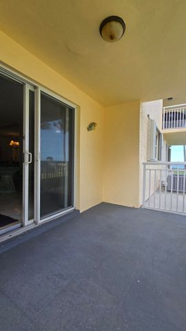 1161 Hillsboro Mile 107, Hillsboro Beach, FL 33062