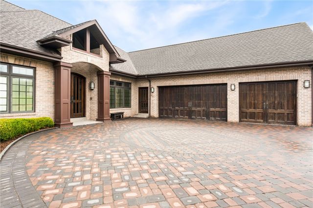529 Arden Dr, Monroeville, PA 15146