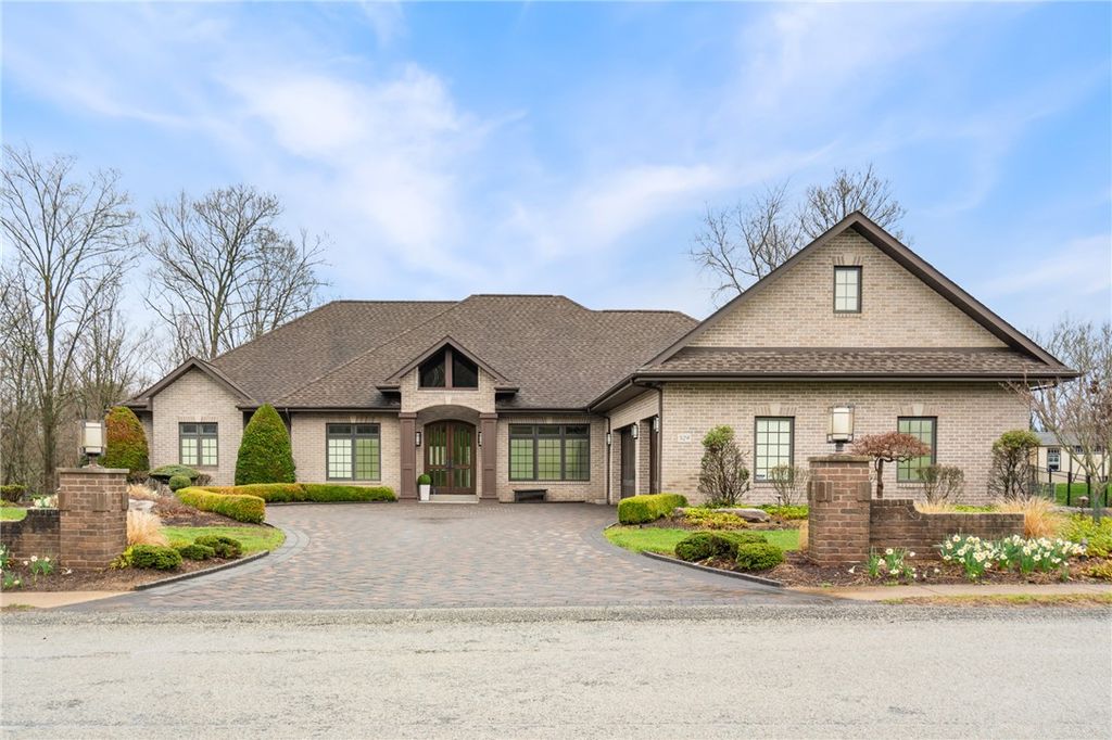 529 Arden Dr, Monroeville, PA 15146