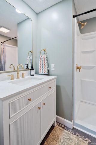 133 E 700 N, Sharpsville, IN 46068