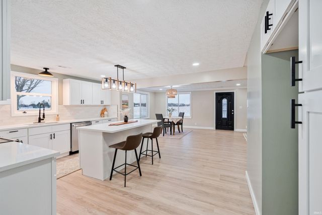 133 E 700 N, Sharpsville, IN 46068