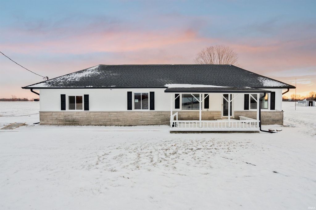 133 E 700 N, Sharpsville, IN 46068