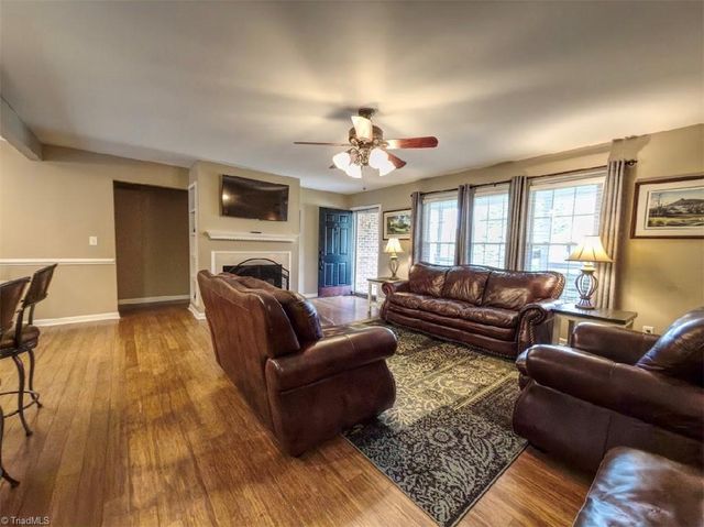 516 Lynchburg Road, Pilot Mountain, NC 27041