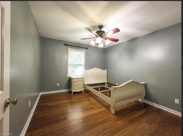 516 Lynchburg Road, Pilot Mountain, NC 27041