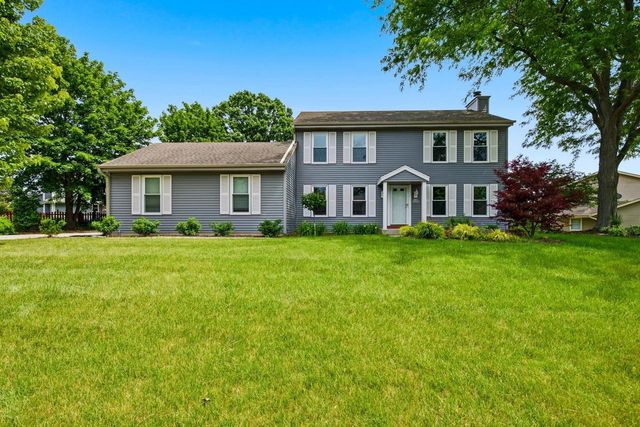 W169N10806 Redwood Lane, Germantown, WI 53022
