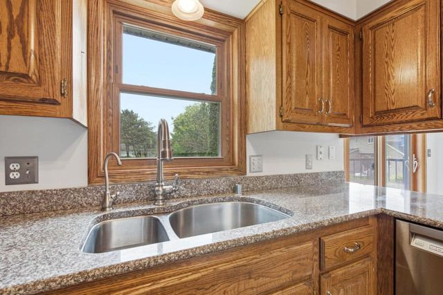 W169N10806 Redwood Lane, Germantown, WI 53022