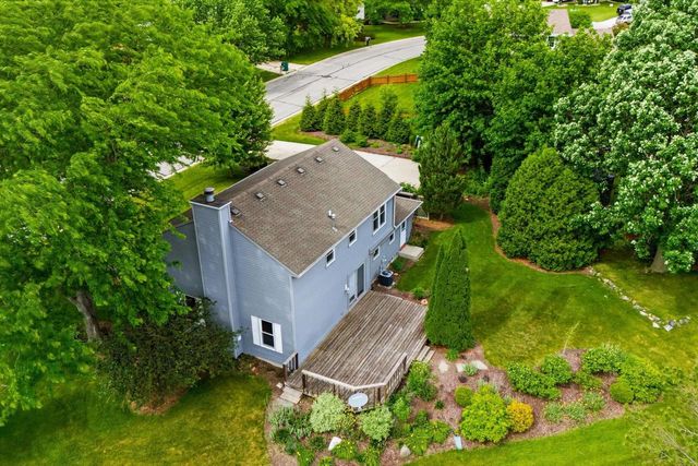 W169N10806 Redwood Lane, Germantown, WI 53022