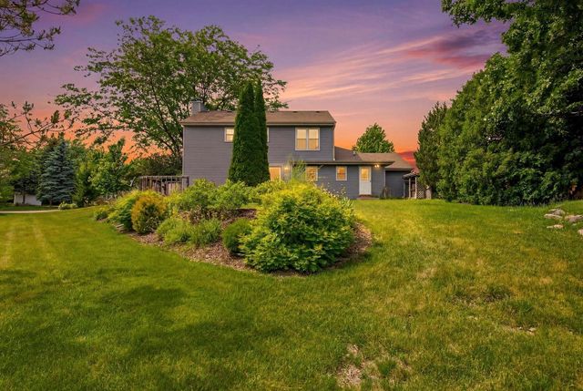 W169N10806 Redwood Lane, Germantown, WI 53022
