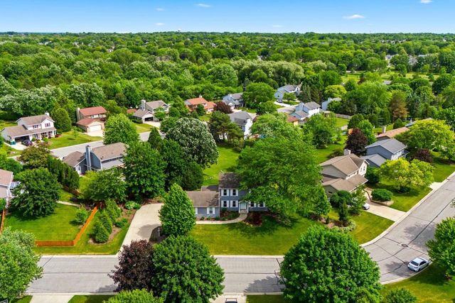 W169N10806 Redwood Lane, Germantown, WI 53022