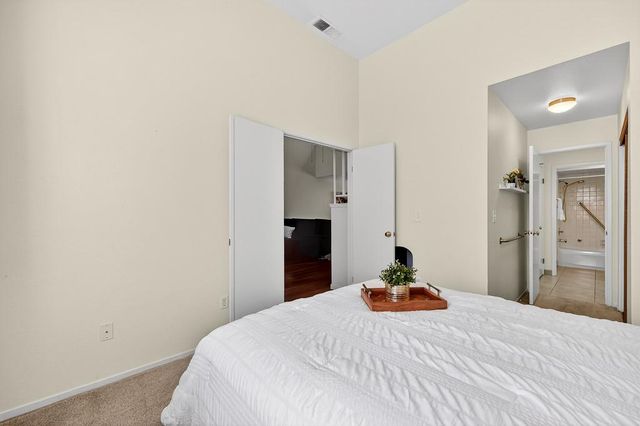 8459 Creekridge Cir, Citrus Heights, CA 95610