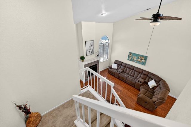 8459 Creekridge Cir, Citrus Heights, CA 95610