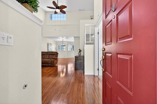 8459 Creekridge Cir, Citrus Heights, CA 95610