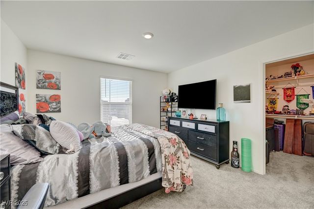 2570 Petunia Garden Avenue, North Las Vegas, NV 89081